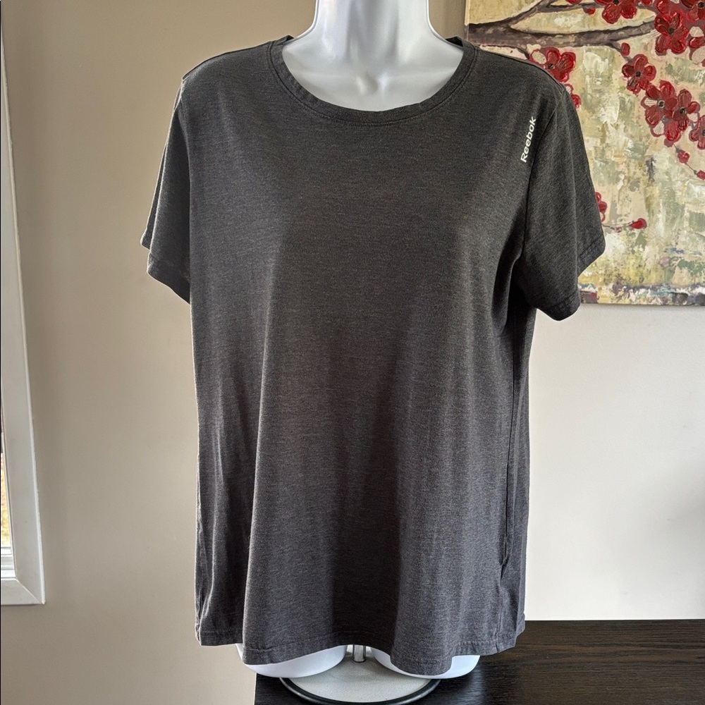 Reebok short sleeve shirt